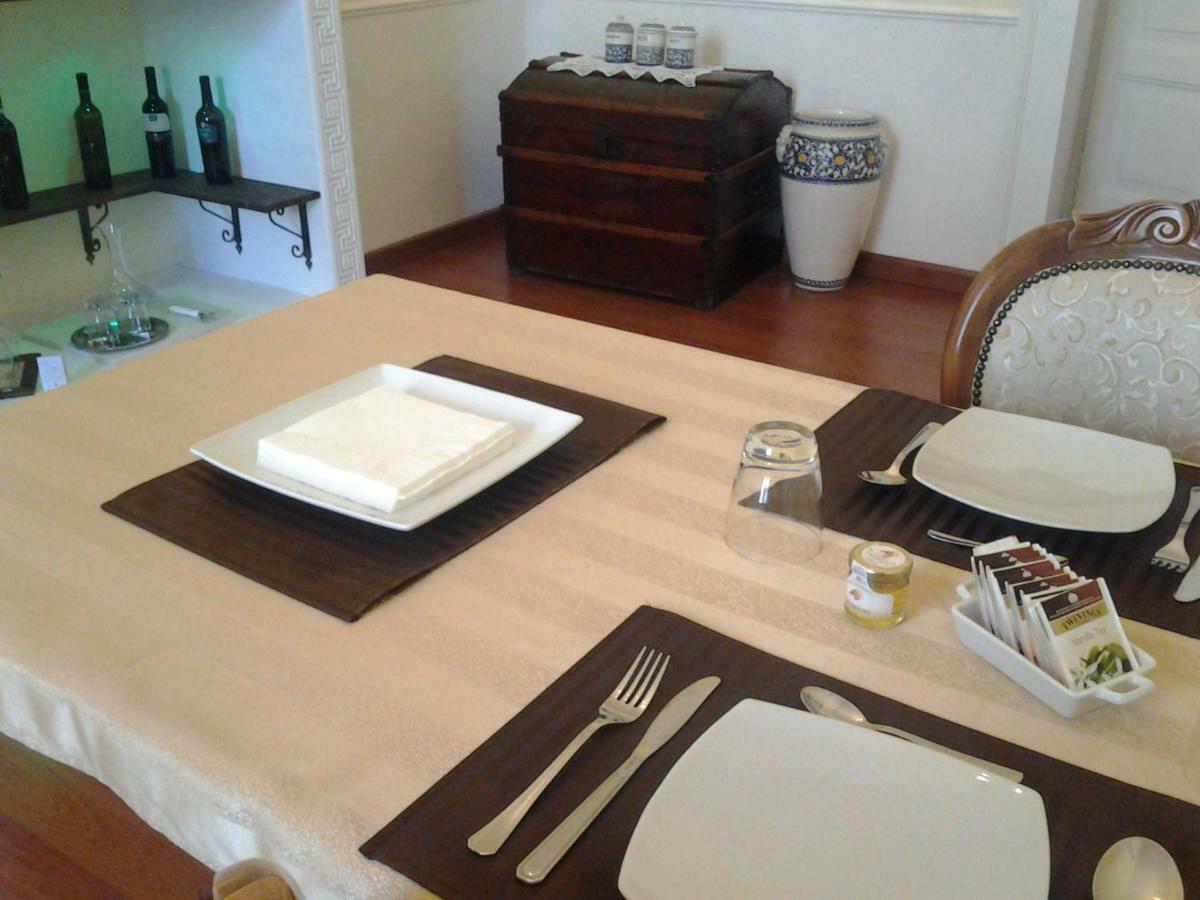 Palazzo Salini - Appartamento Familiare Sulmona Pokój zdjęcie